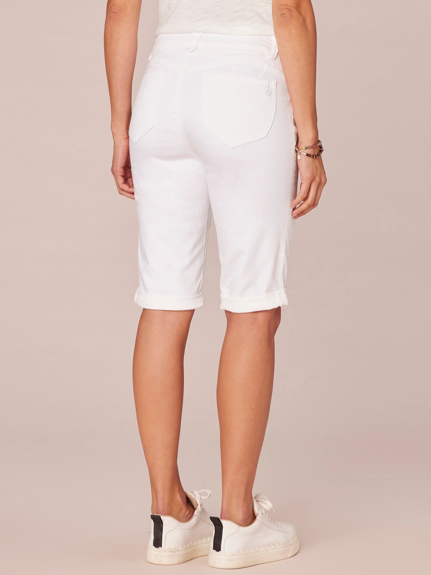 Absolution® White Petite Bermuda Short