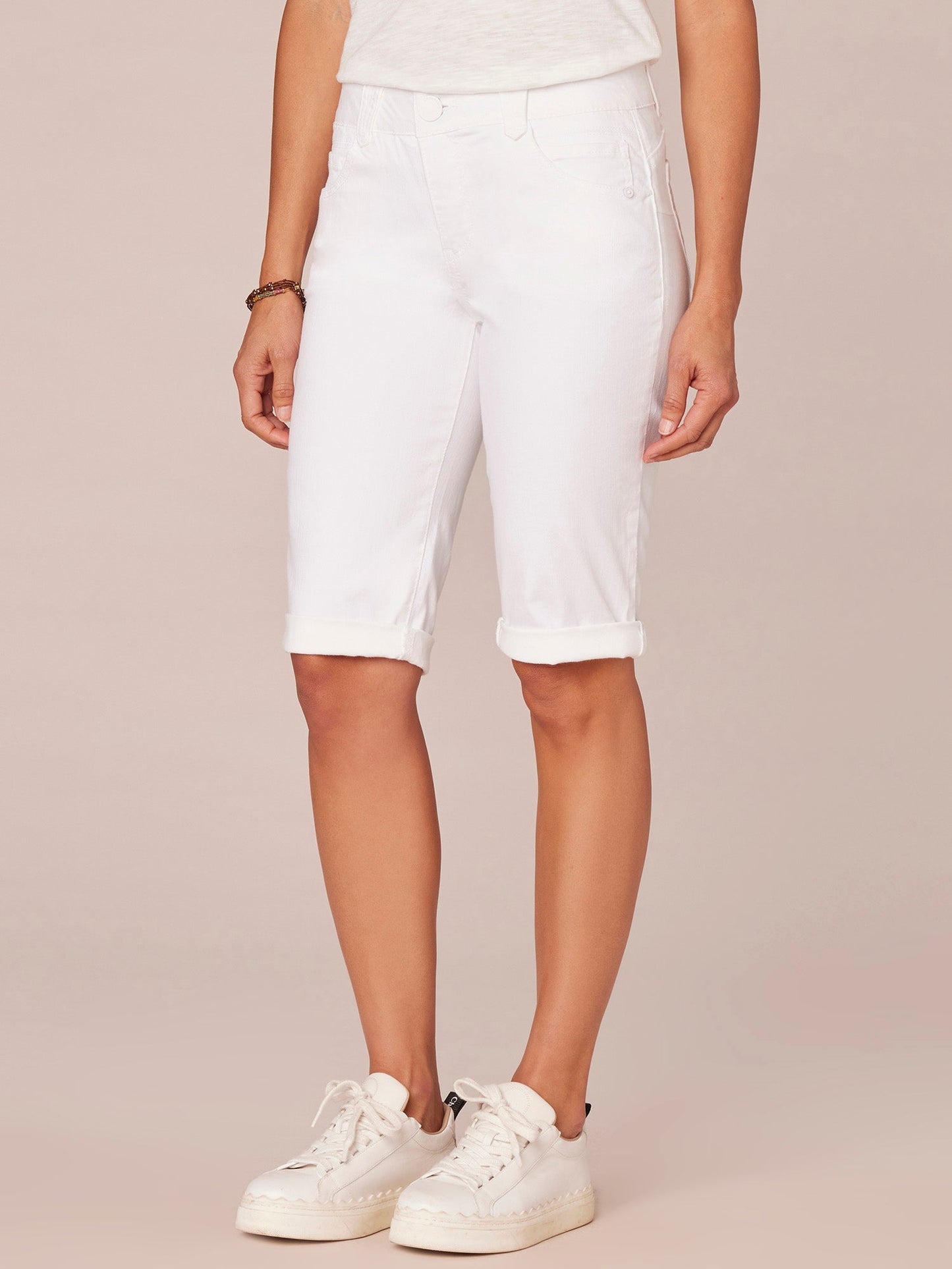 Absolution® White Petite Bermuda Short